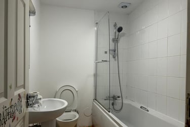 3 bed flat, Napier Terrace, Flat 1, Mutley, Plymouth, PL46ER - Image 7